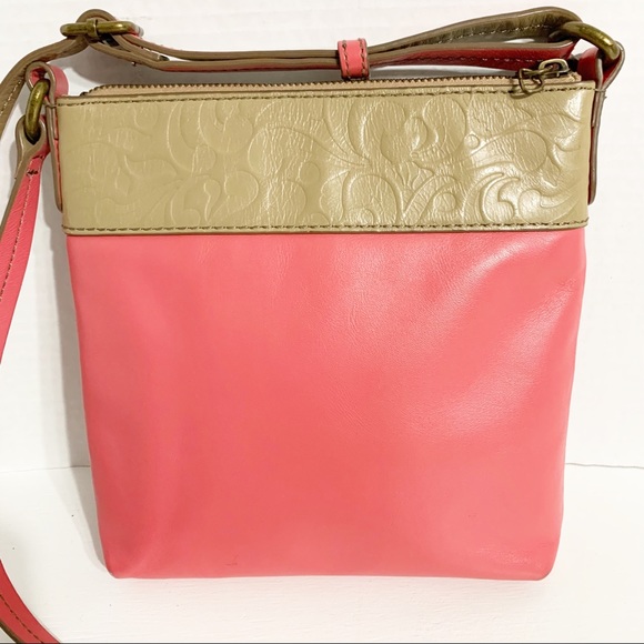 Jim Shore Leather Floral Embossed Design Crossbody Bag Two Toned Fully Lined - Picture 2 of 16